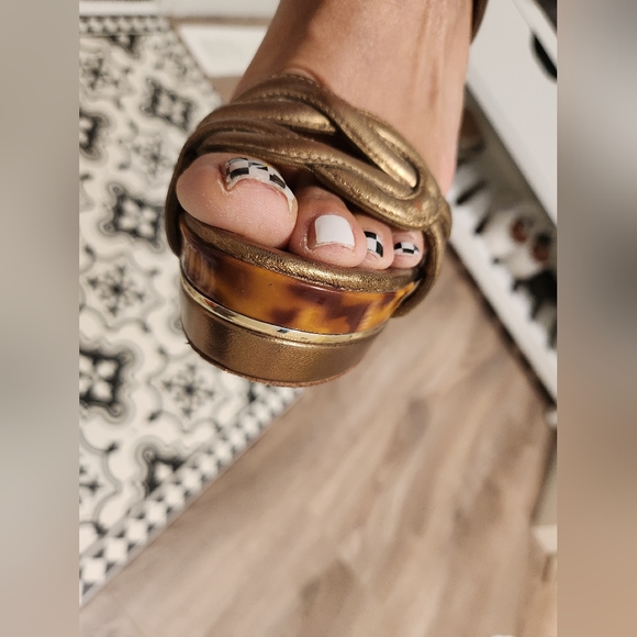 Gucci authentic high heels - Picture 9 of 13